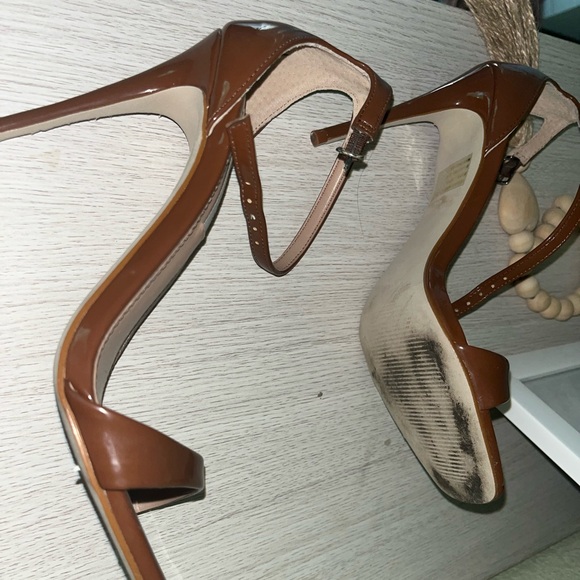 Brown Steve Madden heels - Picture 2 of 6